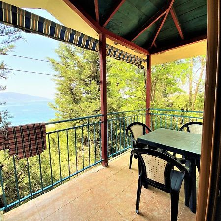 Ramo'S Cozy Beachside Haven With Panoramic Views - 1St Vlorë Екстериор снимка