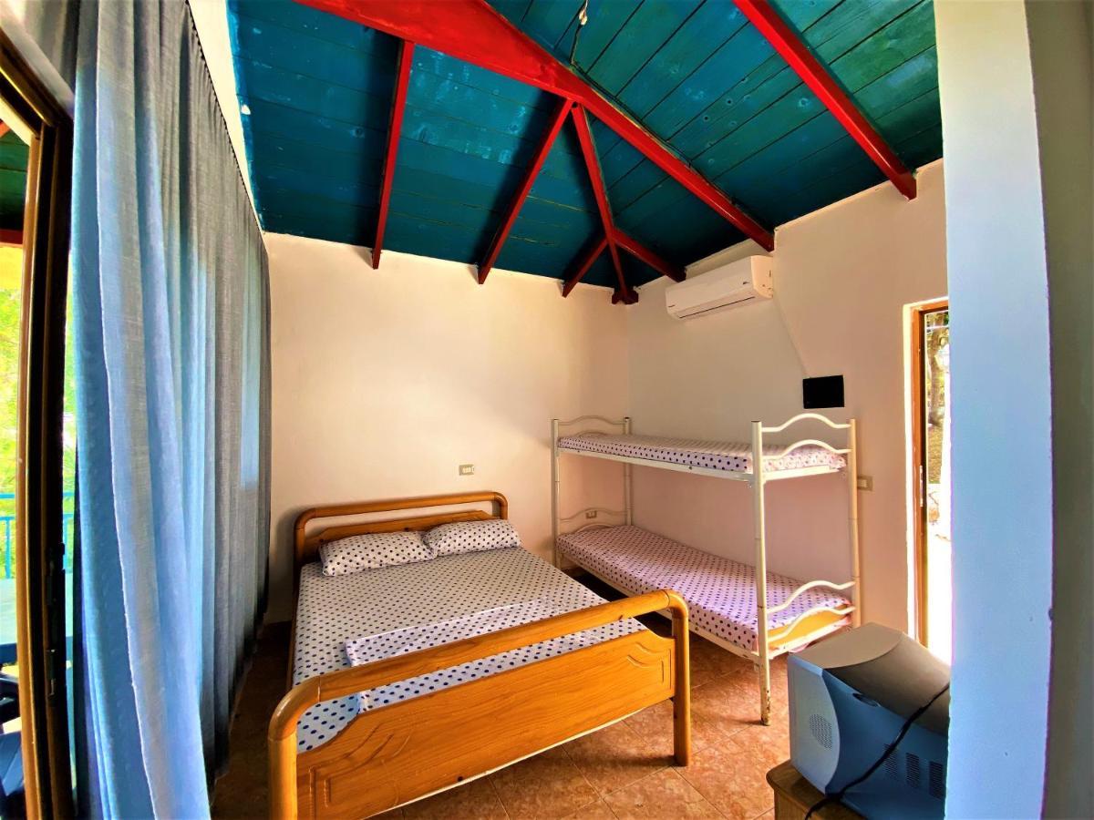 Ramo'S Cozy Beachside Haven With Panoramic Views - 1St Vlorë Екстериор снимка